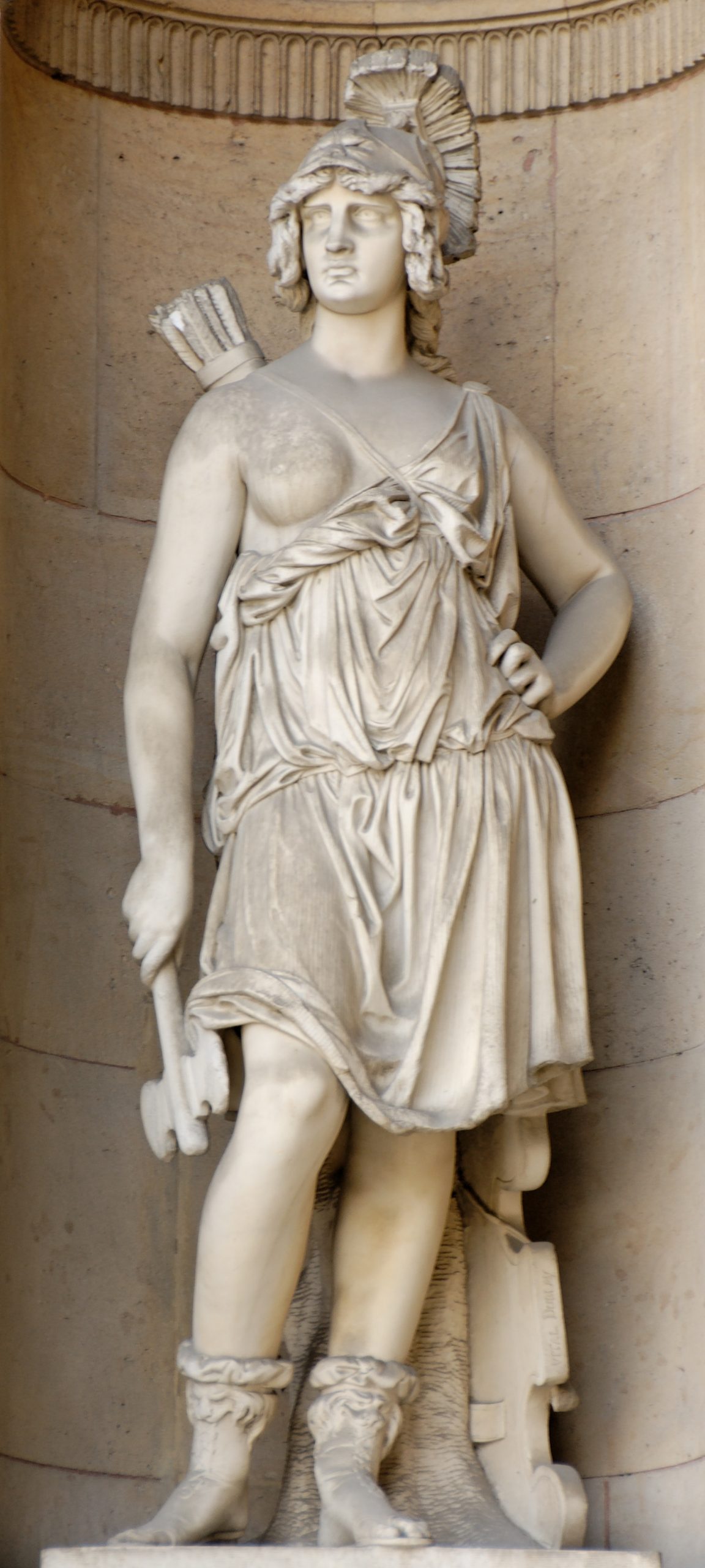 A statue of Penthesilea holding a battle axe
